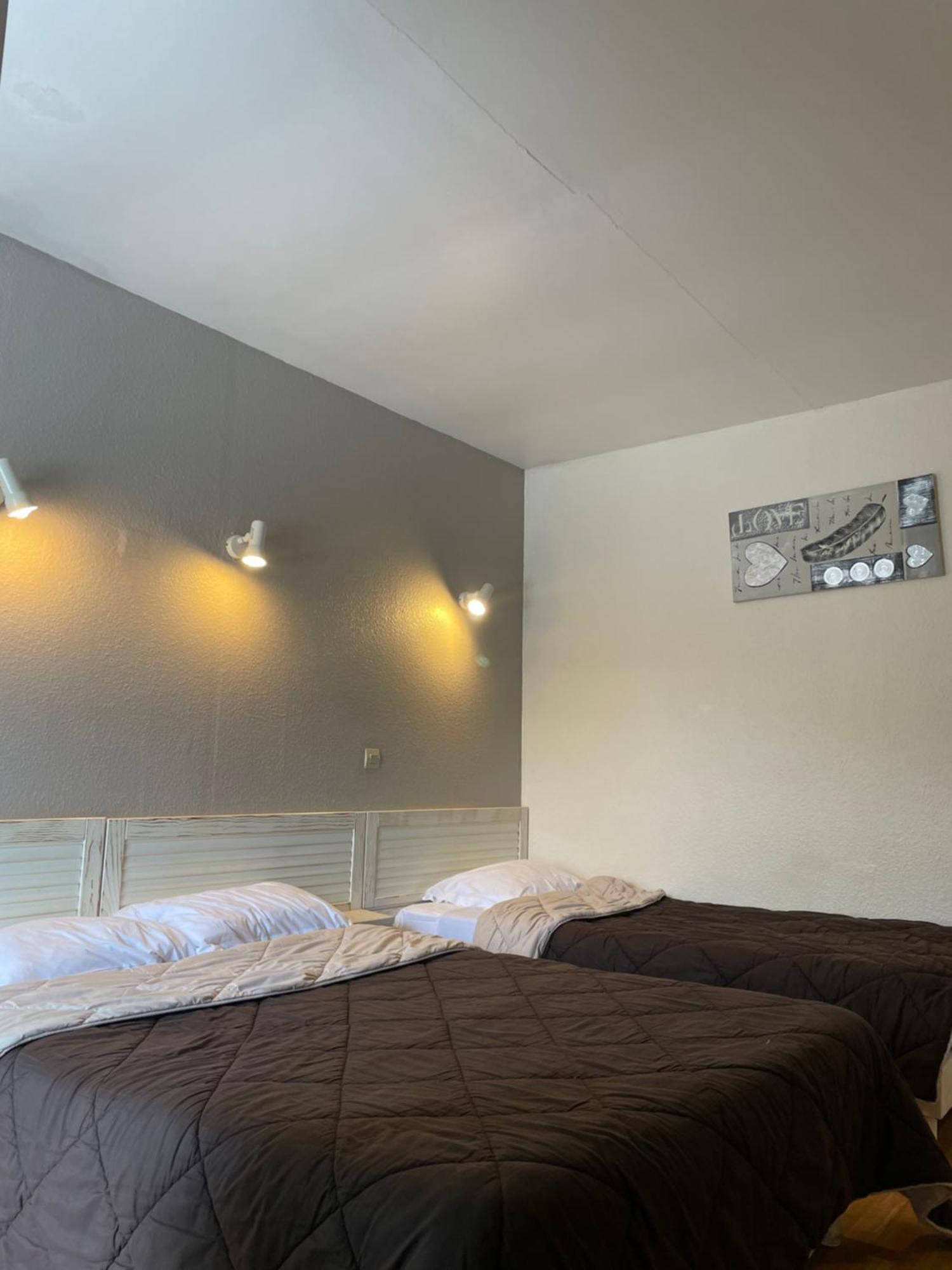 Hotel Auberge Des Charmilles Sainte-Soulle Rom bilde
