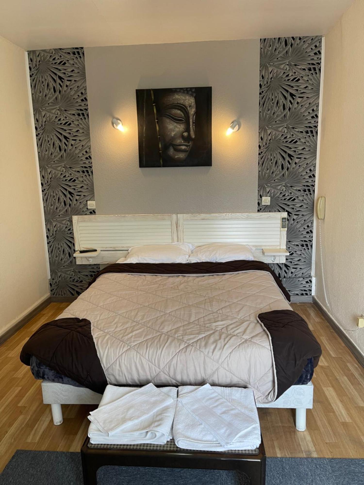Hotel Auberge Des Charmilles Sainte-Soulle Rom bilde