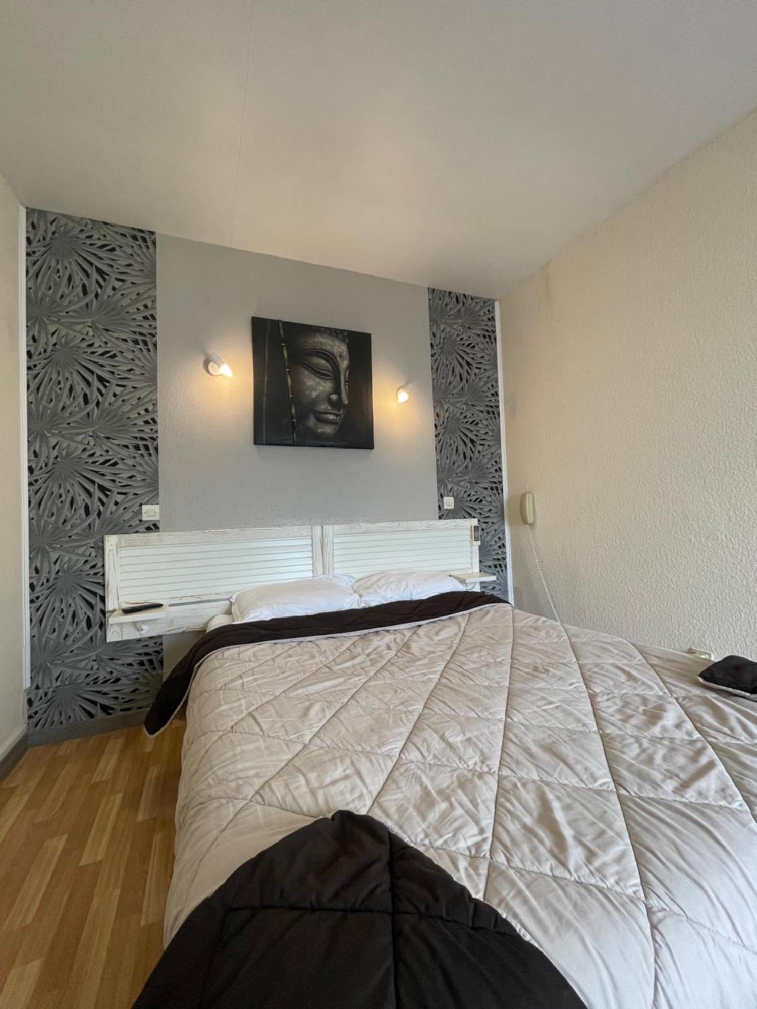 Hotel Auberge Des Charmilles Sainte-Soulle Rom bilde